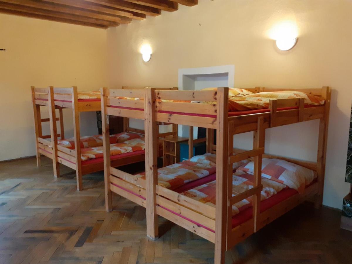 Hostel Skautsky Dom Банска-Штьявница Экстерьер фото