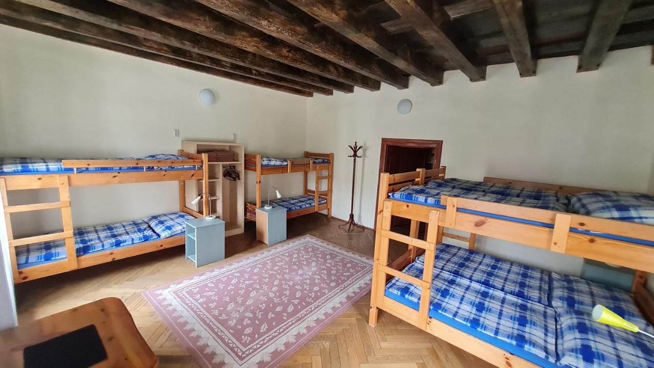 Hostel Skautsky Dom Банска-Штьявница Экстерьер фото