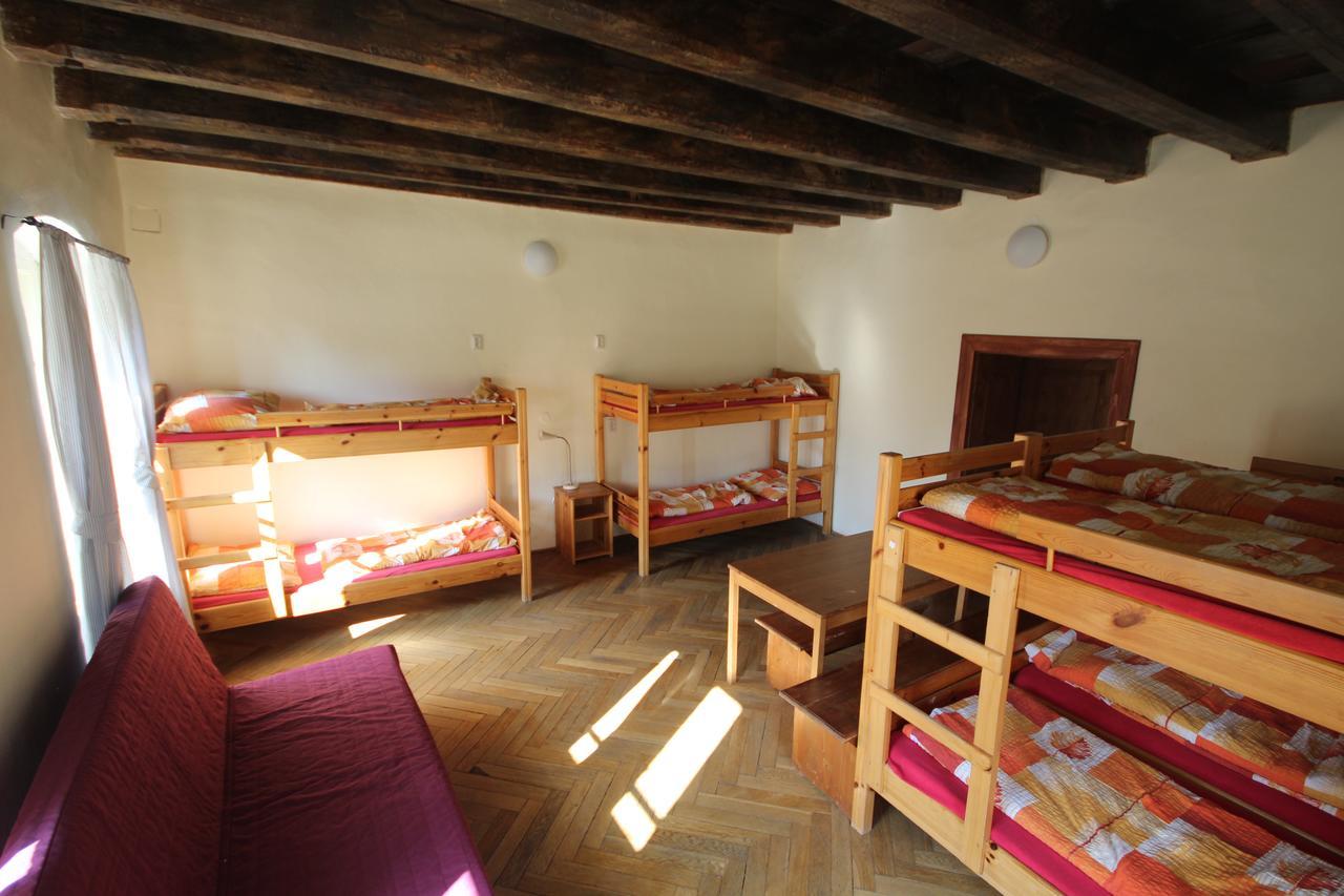Hostel Skautsky Dom Банска-Штьявница Экстерьер фото